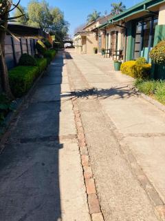 Urban Space Lodge - Pretoria - 3