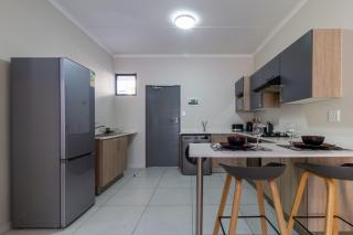 First Floor 2 Beds Premium Suite - Midrand - 3