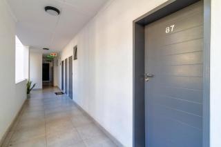First Floor 2 Beds Premium Suite - Midrand - 2