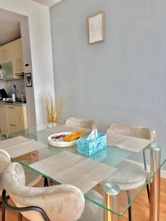 Cosy Modern Place - 7