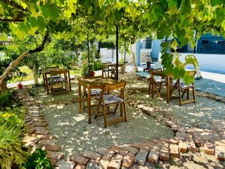Simadhes Garden Rooms - Himare - 9
