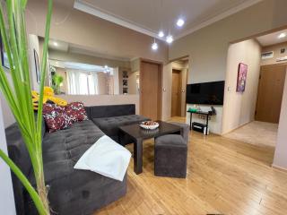 Hamburg 2BDR Family Apt next to NDK and Vitosha BLVD - Sofia - 1