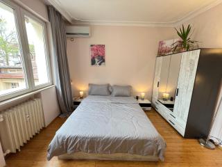 Hamburg 2BDR Family Apt next to NDK and Vitosha BLVD - Sofia - 7