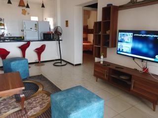 Chic 1BHK 10 min to Mamzar beach - 0