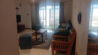 Chic 1BHK 10 min to Mamzar beach - 1