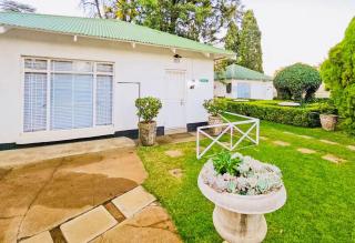 Rooshoek Cottages and Venue - Potchefstroom - 7