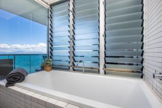 Luxury Oceanview Escape - Nelly Bay - 4