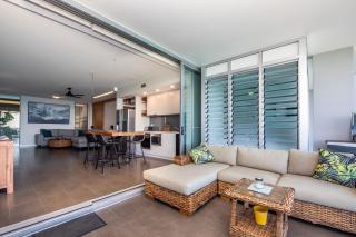 Luxury Oceanview Escape - Nelly Bay - 7