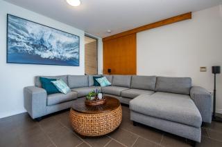 Luxury Oceanview Escape - Nelly Bay - 3