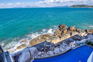 Luxury Oceanview Escape - Nelly Bay - 1