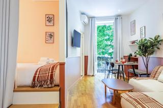 New! Remodeled Appartement in the Heart of Nice, Beach 3 min, 2BR, AC, Elevator, Amazing little terrace, Best Location! - Nizza - 0