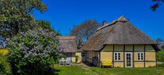 Timber-Framed Idyll With Views Of The Fields - Humble - 9