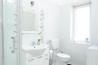 Andrássy Getaway in spacious 3BR & Private Balcony - 6
