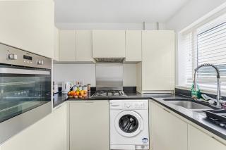 Luxury 2BR minutes from City and Station - Free Parking, WiFi, Netflix - Dartford - 8