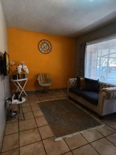 Platinum gem in the City of Rustenburg - Rustenburg - 1