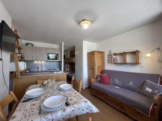 Studio cosy au ski pour 4 avec balcon, parking et wifi à Montgenèvre - FR-1-330D-95 - Montgenèvre - 1