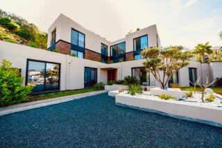 Mansion with sea and rocks view, housekeeper, breakfast - Bitez - 7