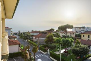 Royal Sea View Private Parking - Marina di Pietrasanta - 9