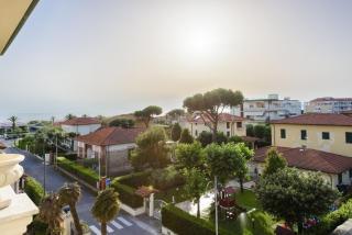 Royal Sea View Private Parking - Marina di Pietrasanta - 2