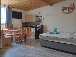 Woodhous - Moča - 0
