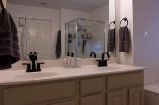 Spacious & Serene Home Near San Antonio - San Antonio - 2