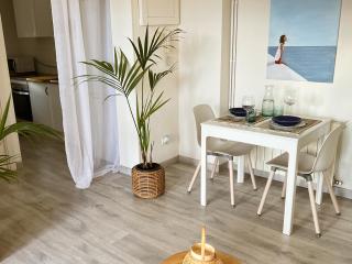 Beachfront, Sea views, Terrace and Parking! - 7