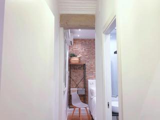 Private Room With Bathroom, Netflix & Wifi - Valencia - 6