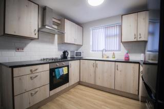 Budget Modern Room in Wolverhampton-Ideal for Work Trips - Coseley - 3
