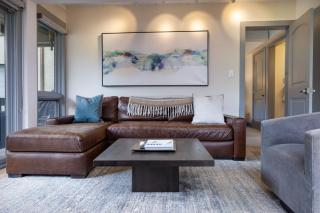 Ski-In Ski-Out Snowmass 2BR Condo with Hot Tub - 5