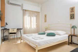 Cute Retro Apartment In Exarchia Neighborhood - 0