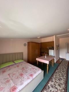 Uji i Ftohtë Rooms - Vlorë - 5