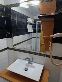 Bulvar Hotel - Izmir - 9