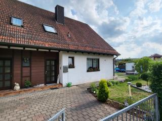 Ferienhaus Meisenglück - Ihr großes und komfortables Ferienhaus in 97633 Sulzfeld-Leinach - Leinach - 4