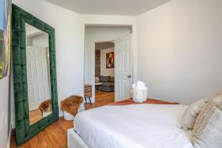 Prime Location Gorgeous 4BR Downtown MTL - Montréal - 5