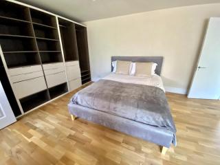 Luxury 5 Bedrooms House in Milton Keynes - Milton Keynes - 8