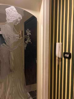 Netflix classy central grown floor flat - Banī Ghālib - 9