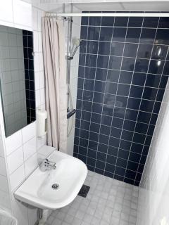 Shared 6 Bed Mixed Dorm Room - Estocolmo - 8