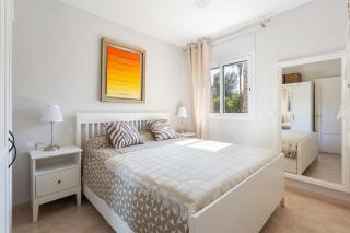 SeaBreezeHeaven - Sea View Apartment, Pool & Spacious Terrace with BBQ - 50m from Sant Pol Beach - Sant Feliu de Guixols - 8
