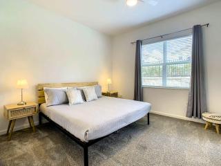 Superb Thematic 2BR with Waterpark & Garage - 7