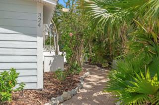 Paradise Palms cottage - Holmes Beach - 4