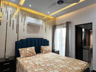 Cozy & Stylish Home - - 0