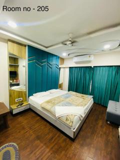 Hotel Raghuveera Palace - Ujjain - 0