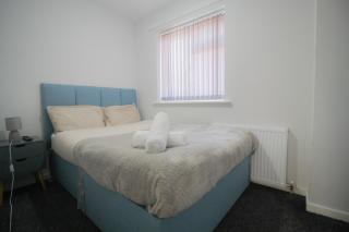 Budget Room in Wolverhampton - Coseley - 0