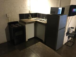 Thami's Lodge Unit 324 with Free WiFi - Johannesburg - 9