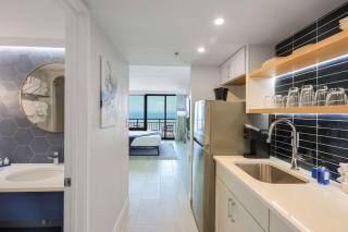Suite Spot by Casanita - Oceanfront Designer Suite - Myrtle Beach - 8