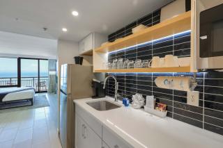Suite Spot by Casanita - Oceanfront Designer Suite - Myrtle Beach - 7