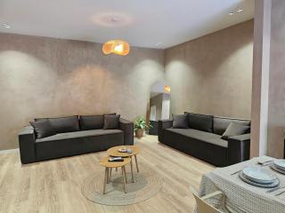 Amber Sand Apartments - 1