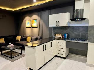 AirHomes By Zameen Opal - 5