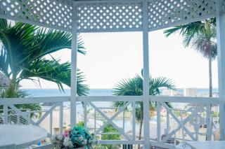 Pampered In Paradise Columbus Heights 2 BR penthouse condo near Ian Fleming airport - Ocho Ríos - 9