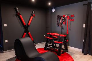 L'Interdit, Confort et Sensualité - 2